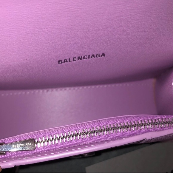 BALENCIAGA
Balenciaga Pink Hourglass Card Holder - Picture 5 of 7